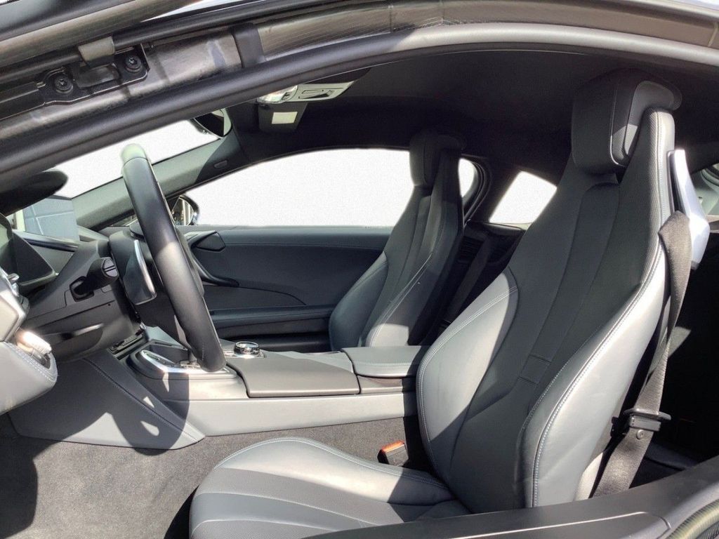 BMW I i8
